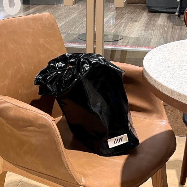 (黑色) 韓國 Diff Large Leather Coat Skin black 奢華皮革大款 肩背包 托特包 Diff,韓國包包,單肩袋,斜背包,韓星包包,流浪包,Made in Korea,韓國設計師包包品牌