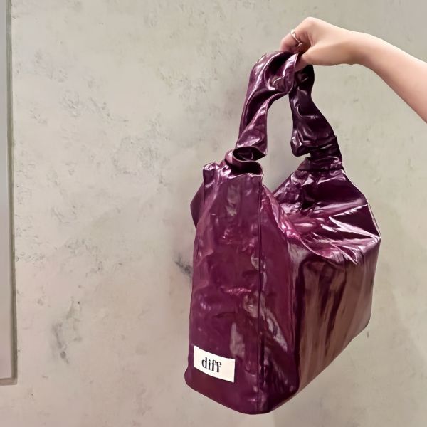 (酒紅) 韓國 Diff Large Silky Bag burgundy 絲光緞面大款 肩背包 托特包 Diff,韓國包包,單肩袋,斜背包,韓星包包,流浪包,Made in Korea,韓國設計師包包品牌