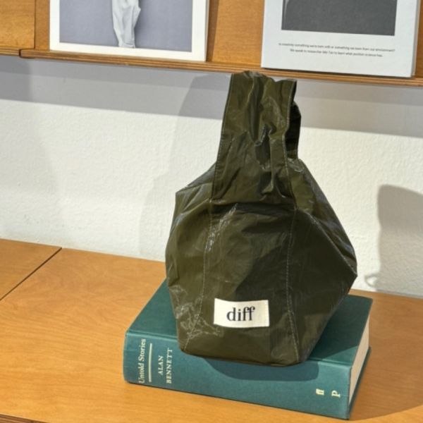 (卡其綠) 韓國 Diff Hobo Bag Signature khaki 流浪包經典 肩背包 托特包 Diff,韓國包包,單肩袋,Hobo包,韓星包包,流浪包,Made in Korea,韓國設計師包包品牌