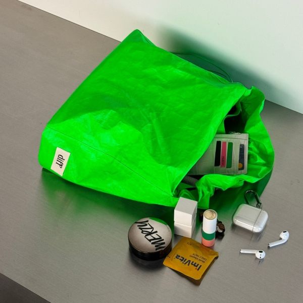 (綠色) 韓國 Diff Large Bag Signature green 流浪包霓虹 經典大款 肩背包 托特包 Diff,韓國包包,單肩袋,Hobo包,韓星包包,流浪包,Made in Korea,韓國設計師包包品牌