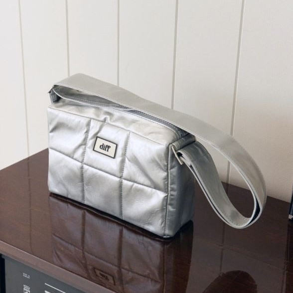 (銀色) 韓國 Diff Deep Block Bag silver 方塊包 肩背包 托特包 Diff,韓國包包,單肩袋,斜背包,韓星包包,流浪包,Made in Korea,韓國設計師包包品牌