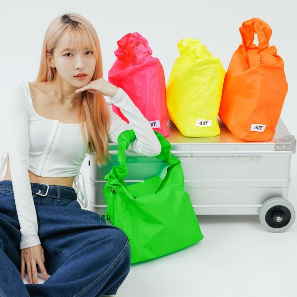 (橙色) 韓國 Diff Large Bag Signature orange 流浪包霓虹 經典大款 肩背包 托特包 Diff,韓國包包,單肩袋,Hobo包,韓星包包,流浪包,Made in Korea,韓國設計師包包品牌