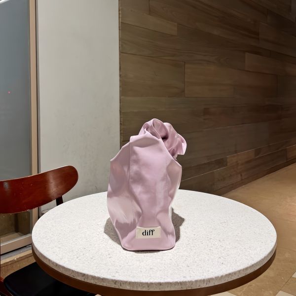 (淡粉) 韓國 Diff Large Leather Coat Skin pale pink 奢華皮革大款 肩背包 托特包 Diff,韓國包包,單肩袋,斜背包,韓星包包,流浪包,Made in Korea,韓國設計師包包品牌