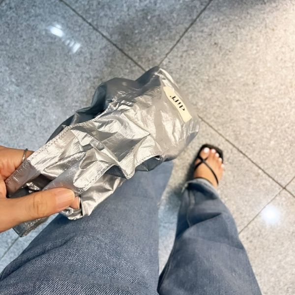 (銀色) 韓國 Diff Hobo Bag Signature silver 流浪包經典 肩背包 托特包 Diff,韓國包包,單肩袋,Hobo包,韓星包包,流浪包,Made in Korea,韓國設計師包包品牌
