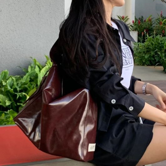 (酒紅) 韓國 Diff Large Leather Coat Skin burgundy 奢華皮革大款 肩背包 托特包 Diff,韓國包包,單肩袋,斜背包,韓星包包,流浪包,Made in Korea,韓國設計師包包品牌