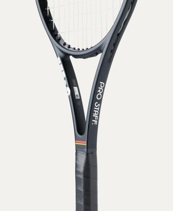 Wilson Pro Staff 97 Classic 網球拍 315g 經典設計 精準控球 全新款 wilson
prostaff
網球拍
網球