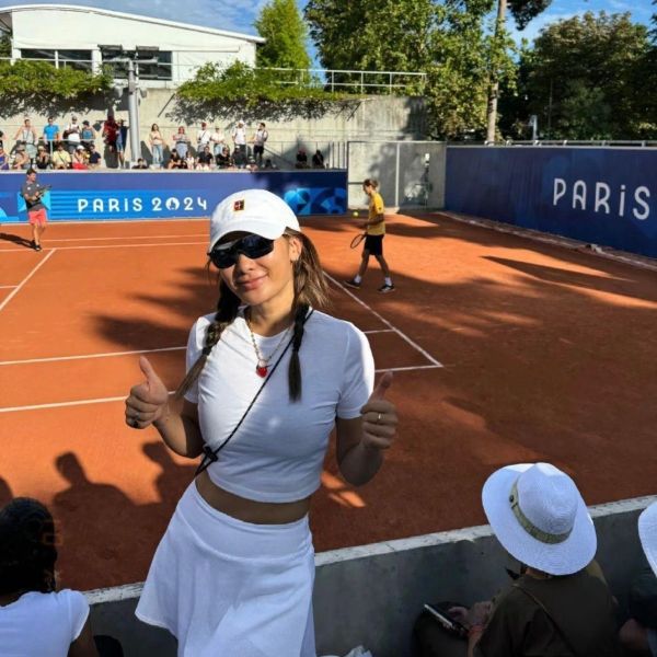 N Court 經典球場系列 網球帽 白 透氣排汗 輕量 可調節魔鬼氈 nikecourt
網球帽