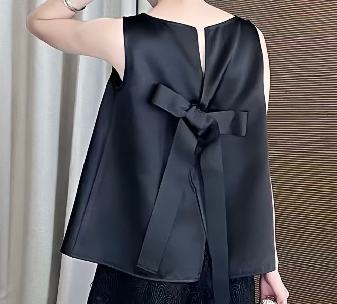 ZinD [ 背後綁帶大蝴蝶結素雅背心 ] 2色 2505052 (shihslica) ZinD,zind,ZD,zooindrawer,zoo in drawer,抽屜動物園,丹寧,牛仔外套,外套富翁,洋裝