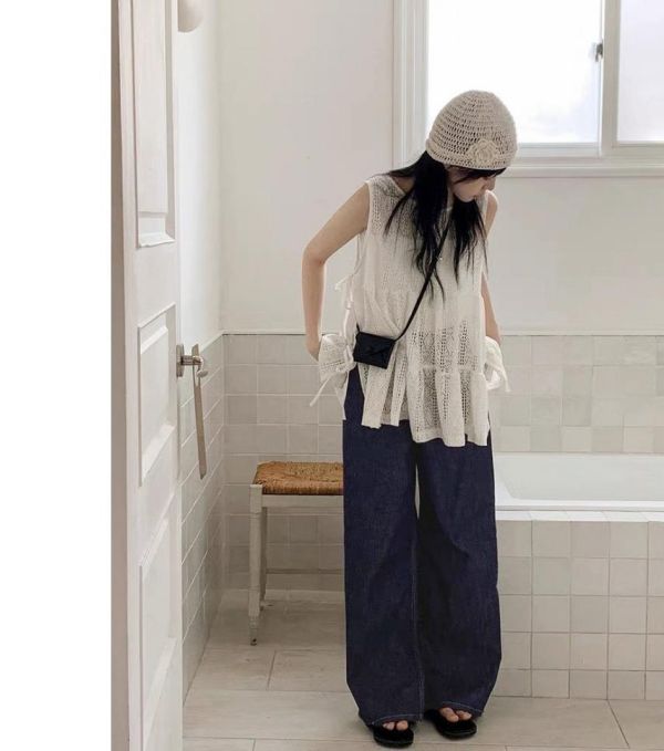 ZinD [ 簍空感清甜緹花背心 ] 杏 2604201 shihslica ZinD,zind,ZD,zooindrawer,zoo in 抽屜,動物園,丹寧,外套,外套富翁,洋裝,韓國襪子,年終慶,雙11,雙12,黑五,百搭,合購價,自訂,春裝,Tshirt,首爾