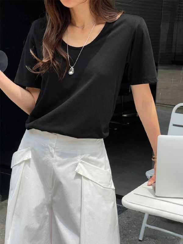 ZinD [ 韓製 百搭大U領素色薄T恤 ] 4色 2604183 ZinD,zind,ZD,zooindrawer,zoo in drawer,抽屜動物園,丹寧,牛仔外套,外套富翁,洋裝,韓國襪子,年終慶,雙11,雙12,黑五,週年慶,合購價,自訂款,shihslica.春裝