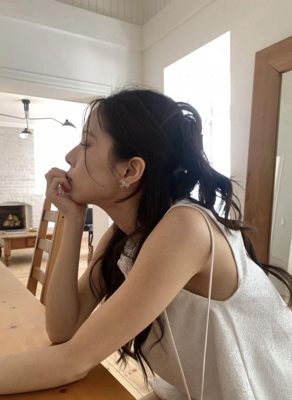 ZinD [ 花火蒲公英可愛小耳環 ] 5色 2606268 飾品永遠不嫌多
韓風飾品高品質款式
韓國製造
耳針式