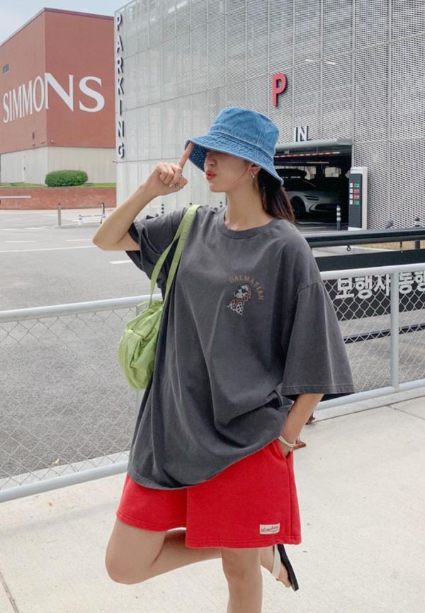 ZinD [ 頭巾大麥町洗色oversize T ] 3色 2607174 ZinD,zind,ZD,zooindrawer,zoo in 抽屜,動物園,丹寧,裙子,裙子富翁,洋裝,韓國襪子,年終慶,雙11,雙12,黑五,百搭,合購價,自訂,春裝,T卹,首爾