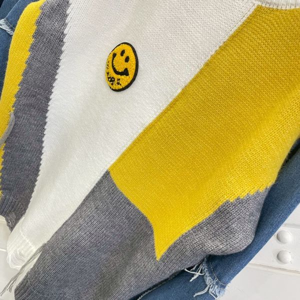 ZinD [ 人氣再版：拼丹寧袖微笑針織毛衣 ] 2色2511210 ZinD,zind,ZD,zooindrawer,zoo in drawer,抽屜動物園,丹寧,牛仔外套,外套富翁,洋裝,韓國襪子