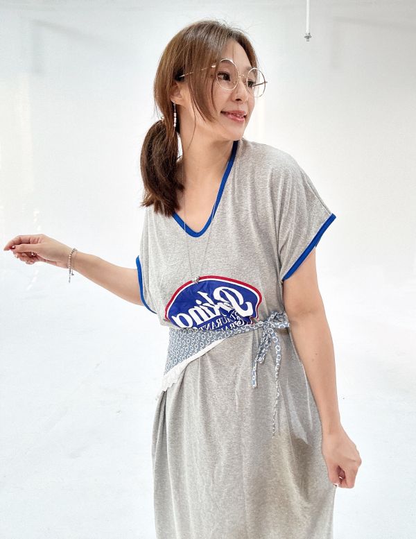 Z in D [ SALE v領配色滾邊棉質連身大寬Ｔ ] 3色 2507213 (shihslica) ZinD,zind,ZD,zooindrawer,zoo in drawer,抽屜動物園,丹寧,牛仔外套,外套富翁,洋裝