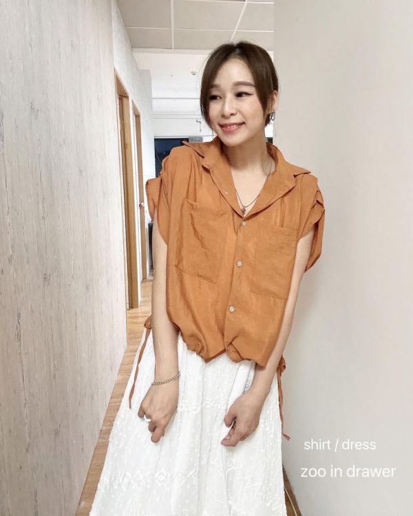 Z in D [ 衣襬縮繩皺摺感排扣薄涼短衫 ] 3色 2506282 (shihslica) 