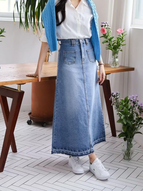 ZinD [ 漸層復古藍後開衩丹寧裙 ] 6尺寸 2603151 