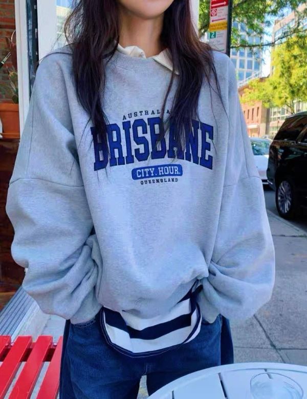 ZinD [ 繡字英文百搭暖Ｔ恤 ] 2色 2602034 shihslica ZinD,zind,ZD,zooindrawer,zoo in drawer,抽屜動物園,丹寧,牛仔外套,外套富翁,洋裝,韓國襪子,年終慶,雙11,雙12,黑五,週年慶,合購價,自訂款