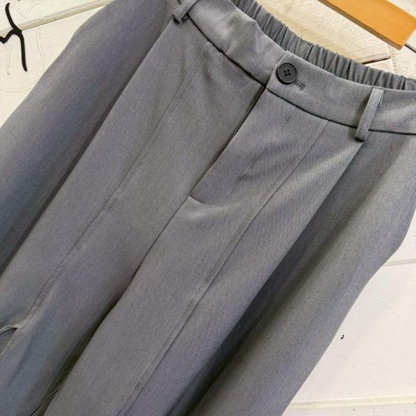 ZinD [ 斜邊裁切線設計西裝褲 ] 質感灰 2603122 shihslica ZinD,zind,ZD,zooindrawer,zoo in 抽屜,抽屜動物園,丹寧,裙子,裙子富翁,洋裝,韓國襪子,年終慶,雙11,雙12,黑五,永恆慶,合購價,自訂,春裝,正韓