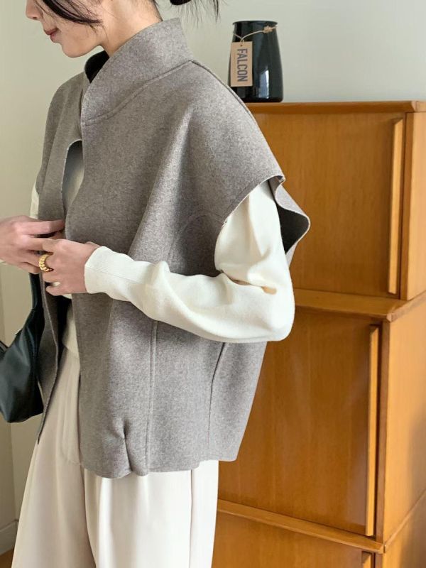 ZinD [ 磨毛立領設計款背心外套 ] 3色 2602121 shihslica ZinD,zind,ZD,zooindrawer,zoo in 抽屜,抽屜動物園,丹寧,裙子,裙子富翁,洋裝,韓國襪子,年終慶,雙11,雙12,黑五,永恆慶,合購價,自訂