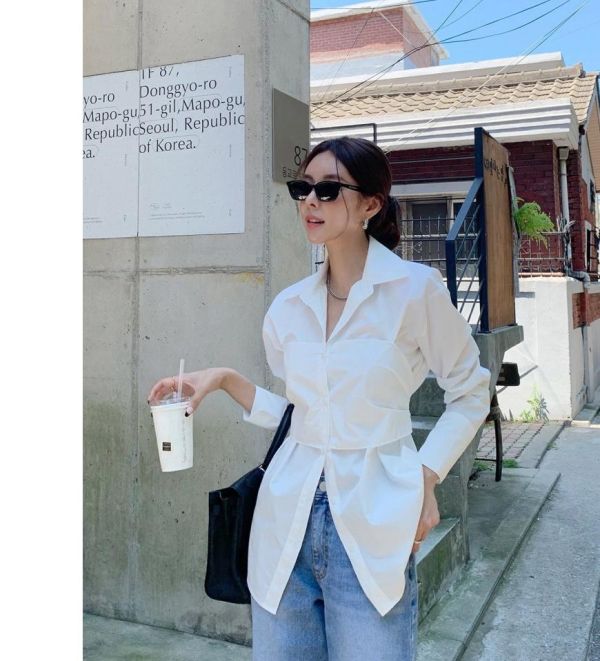 ZinD [ 假兩件綁帶造型後蝴蝶結襯衫 ] 2色 2603051 shihslica ZinD,zind,ZD,zooindrawer,zoo in drawer,抽屜動物園,丹寧,牛仔外套,外套富翁,洋裝,韓國襪子,年終慶,雙11,雙12,黑五,週年慶,合購價,自訂款,shihslica,春裝,襯衫