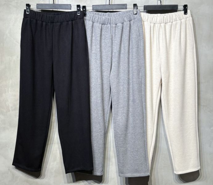 shihslica [ 智希(文英)穿著款：好評再版 坑條細棉絨溫和9分褲 ] 3色 2511222 