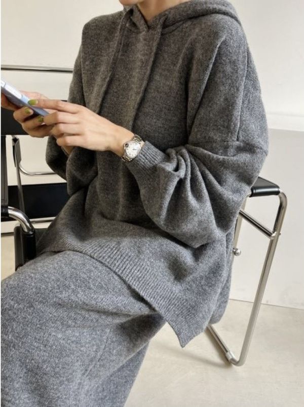 ZinD [ 套裝：彈性針織連帽Ｔ＋秀氣窄身裙 ] 3色 2512192  shihslica ZinD,zind,ZD,zooindrawer,zoo in drawer,抽屜動物園,丹寧,牛仔外套,外套富翁,洋裝,韓國襪子,年終慶,雙11,雙12,黑五,週年慶,合購價,自訂款