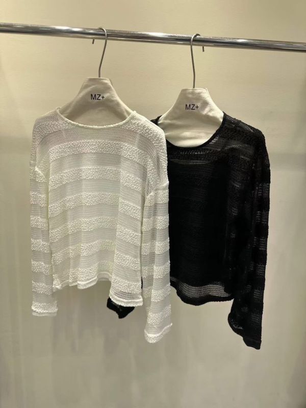 Z in D [ 附內搭！百搭半透感橫壓紋上衣 ] 2色 2509229 ZinD,zind,ZD,zooindrawer,zoo in drawer,抽屜動物園,丹寧,牛仔外套,外套富翁,洋裝