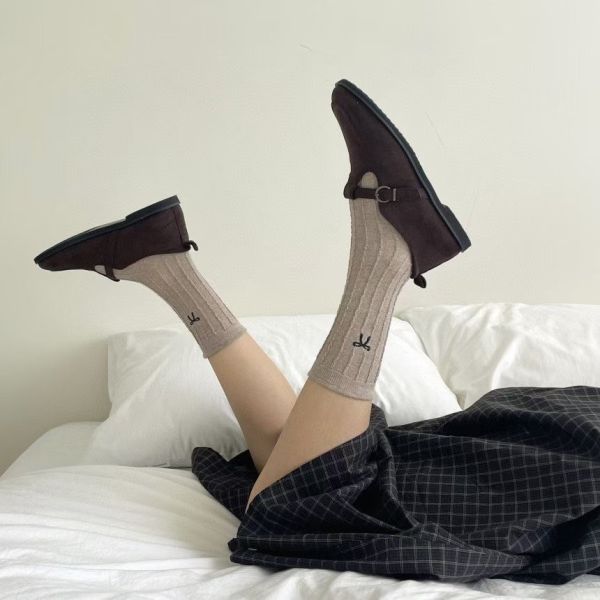 Z in D [ 韓製：小蝴蝶結細坑條氣質短襪 ] 8色 2510105 ZinD,zind,ZD,zooindrawer,zoo in drawer,抽屜動物園,丹寧,牛仔外套,外套富翁,洋裝,韓國襪子