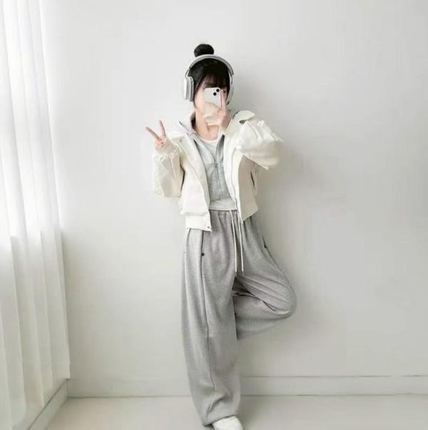 ZinD [ SALE 假兩件連帽帥氣皮革夾克 ] 3色 2609083 ZinD,zind,ZD,zooindrawer,zoo in 抽屜,動物園,丹寧,外套,外套富翁,洋裝,韓國襪子,年終慶,雙11,雙12,黑五,百搭,合購價,自訂,春裝,Tshirt,首爾