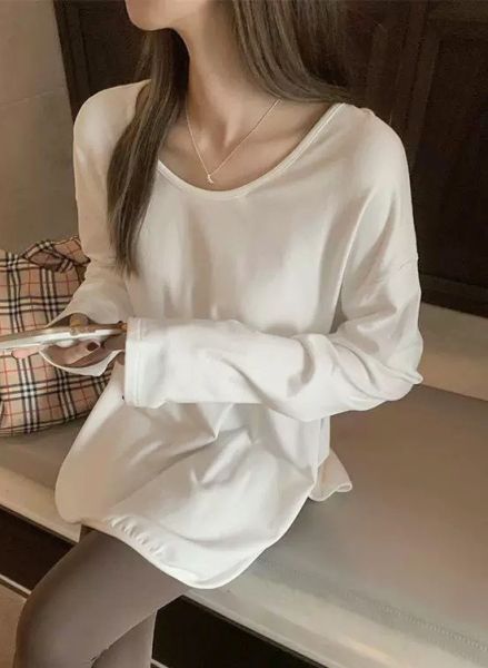 ZinD [ 大Ｕ領內磨毛側開衩美頸素Ｔ ] 2色 2511292 (shihslica) ZinD,zind,ZD,zooindrawer,zoo in drawer,抽屜動物園,丹寧,牛仔外套,外套富翁,洋裝,韓國襪子