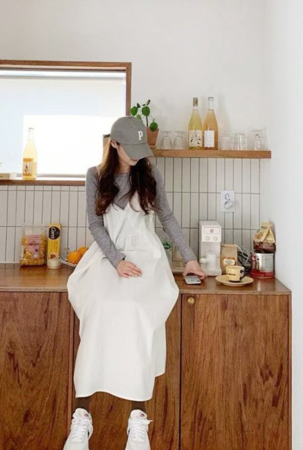 Z in D [ 細肩滾邊V領挺布洋裝 ] 3色 2510301 shihslica 250124外袋-有機米餅-2