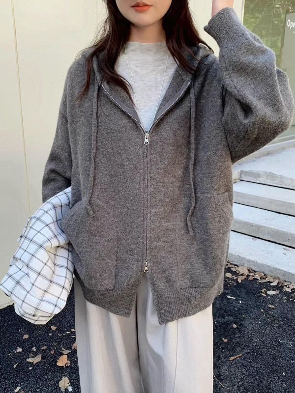 ZinD [ 質感羊絨連帽拉鏈外套 ] 2色 2602033 shihslica ZinD,zind,ZD,zooindrawer,zoo in drawer,抽屜動物園,丹寧,牛仔外套,外套富翁,洋裝,韓國襪子,年終慶,雙11,雙12,黑五,週年慶,合購價,自訂款