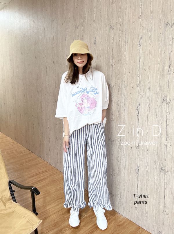 Z in D [ 褲腳波邊直紋輕薄休閒9分褲 ] 2色 2505241 (shihslica) 