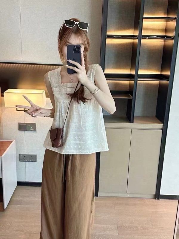 Z in D [ 方領蕾絲鉤花背心＋休閒褲 度假套裝 ] 2506067 (shihslica) ZinD,zind,ZD,zooindrawer,zoo in drawer,抽屜動物園,丹寧,牛仔外套,外套富翁,洋裝