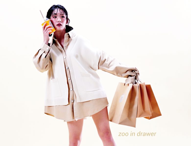 Z in D [ 智希/家蓁穿著款：自訂款！針織拼接奶茶襯衫外套 ] 奶茶卡其 2504111m (shihslica) ZinD,zind,ZD,zooindrawer,zoo in drawer,抽屜動物園,丹寧,牛仔外套,外套富翁,洋裝,韓國襪子,年終慶,雙11,雙12,黑五,週年慶,合購價,自訂款