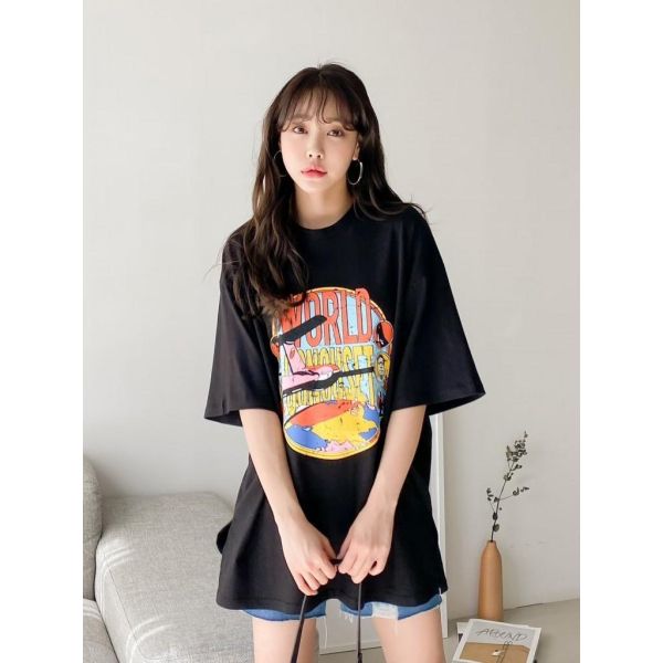 ZinD [ 彩繪漫畫風格中長版Ｔ恤 ] 3色 2605014 ZinD,zind,ZD,zooindrawer,zoo in 抽屜,動物園,丹寧,外套,外套富翁,洋裝,韓國襪子,年終慶,雙11,雙12,黑五,百搭,合購價,自訂,春裝,Tshirt,首爾,正韓,套裝