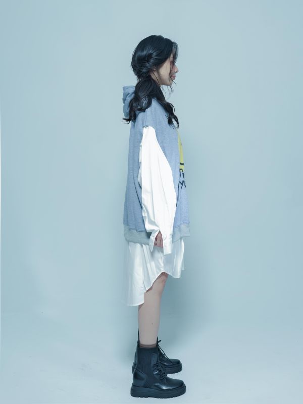 ZinD [ SALE 家蓁穿著款：經典大微笑休閒連帽短袖Ｔ ] 2色 2608275 ZinD,zind,ZD,zooindrawer,zoo in 抽屜,動物園,丹寧,外套,外套富翁,洋裝,韓國襪子,年終慶,雙11,雙12,黑五,百搭,合購價,自訂,春裝,Tshirt,首爾