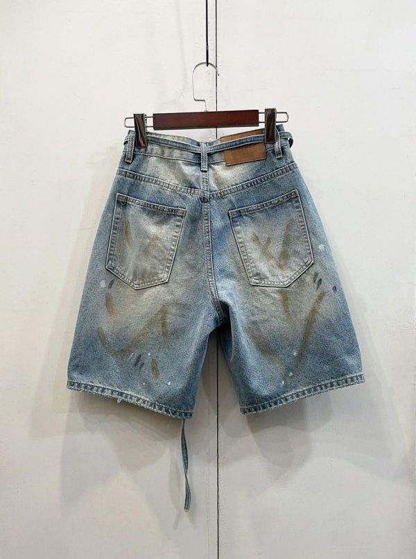 ZinD [ 做舊質感休閒丹寧五分褲 ] 4尺寸 2603231 shihslica ZinD,zind,ZD,zooindrawer,zoo in 抽屜,抽屜動物園,丹寧,裙子,裙子富翁,洋裝,韓國襪子,年終慶,雙11,雙12,黑五,永恆慶,合購價,自訂,春裝,Tshirt