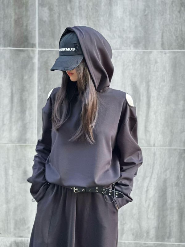 ZinD [ 肩摟洞衣襬縮繩連帽Ｔ ] 2色 2602032 shihslica -
ZinD,zind,ZD,zooindrawer,zoo in drawer,抽屜動物園,丹寧,牛仔外套,外套富翁,洋裝,韓國襪子,年終慶,雙11,雙12,黑五,週年慶,合購價,自訂款