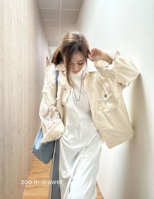 Z in D [ 好評再版！自訂款！半透蕾絲拼接單寧外套 ] 杏 2504151m (shihslica) ZinD,zind,ZD,zooindrawer,zoo in drawer,抽屜動物園,自訂款,韓版,正韓,東大門