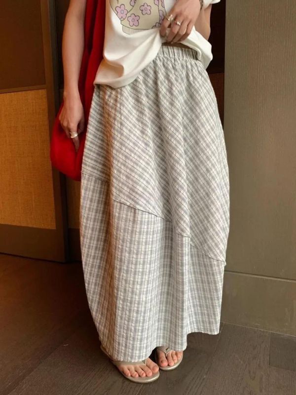 ZinD [ 恬靜格子斜剪裁花苞裙 ] 2色 2604175 shihslica ZinD,zind,ZD,zooindrawer,zoo in 抽屜,動物園,丹寧,外套,外套富翁,洋裝,韓國襪子,年終慶,雙11,雙12,黑五,百搭,合購價,自訂,春裝,Tshirt,首爾