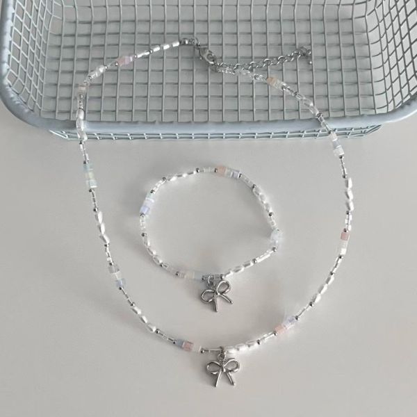 ZinD [ 天使光小蝴蝶結串珠項鏈/手鍊 ] 2606271 飾品永遠不嫌多
韓風飾品高品質款式
韓國製造
耳針式
