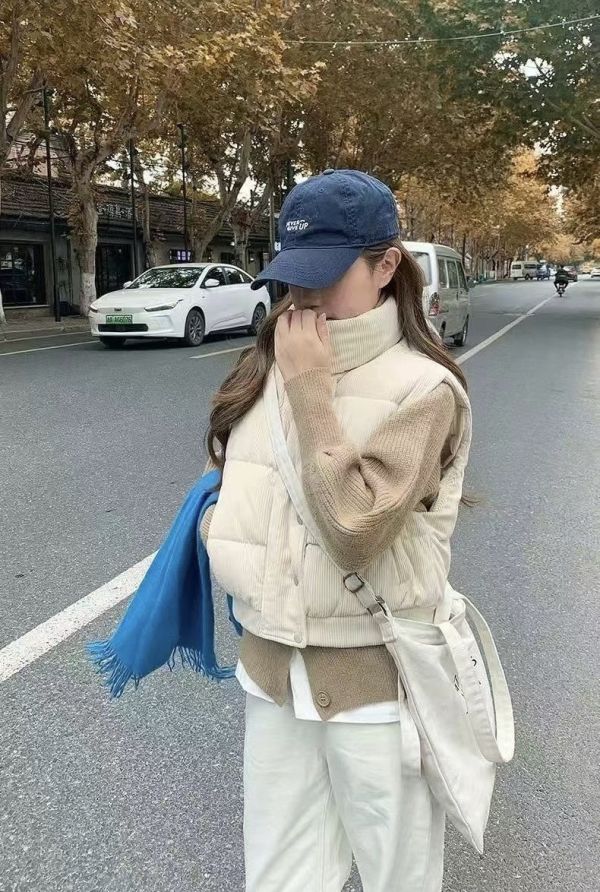 ZinD [ 燈芯絨排扣高領鋪棉暖背心 ] 3色 2511243 