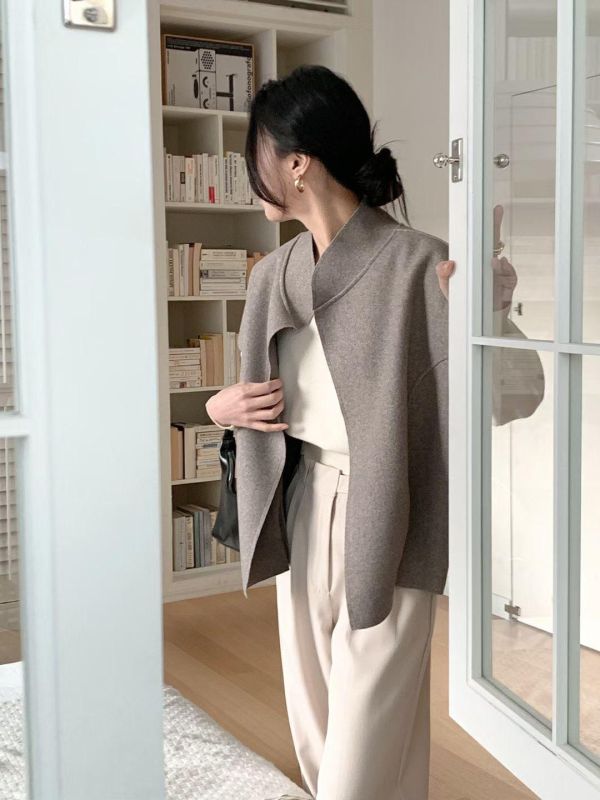 ZinD [ 磨毛立領設計款背心外套 ] 3色 2602121 shihslica ZinD,zind,ZD,zooindrawer,zoo in 抽屜,抽屜動物園,丹寧,裙子,裙子富翁,洋裝,韓國襪子,年終慶,雙11,雙12,黑五,永恆慶,合購價,自訂