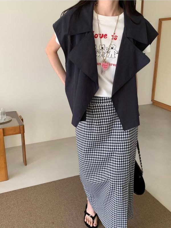 ZinD [ 大翻領西裝風格背心外套 ] 2色 2604291 shihslica ZinD,zind,ZD,zooindrawer,zoo in 抽屜,動物園,丹寧,外套,外套富翁,洋裝,韓國襪子,年終慶,雙11,雙12,黑五,百搭,合購價,自訂,春裝,Tshirt,首爾