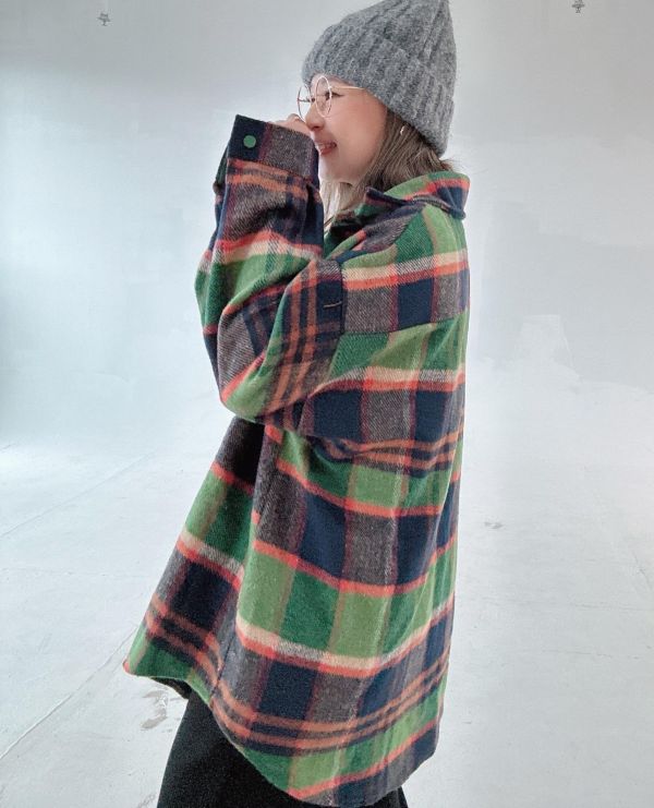 ZinD [ 智希(文英)穿著款：彩釦配色格紋磨毛襯衫 ] 2色 2511214 ZinD,zind,ZD,zooindrawer,zoo in drawer,抽屜動物園,丹寧,牛仔外套,外套富翁,洋裝,韓國襪子