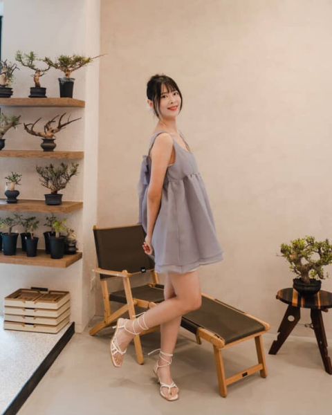 Z in D [ Mei穿著款 仙仙微甜綁結Ｕ領雪紡短洋裝/背心 ] 3色 2507182 (shihslica) ZinD,zind,ZD,zooindrawer,zoo in drawer,抽屜動物園,丹寧,牛仔外套,外套富翁,洋裝