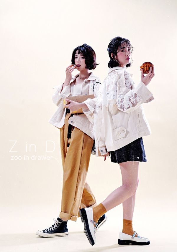Z in D [ 好評再版！自訂款！半透蕾絲拼接單寧外套 ] 杏 2504151m (shihslica) ZinD,zind,ZD,zooindrawer,zoo in drawer,抽屜動物園,自訂款,韓版,正韓,東大門