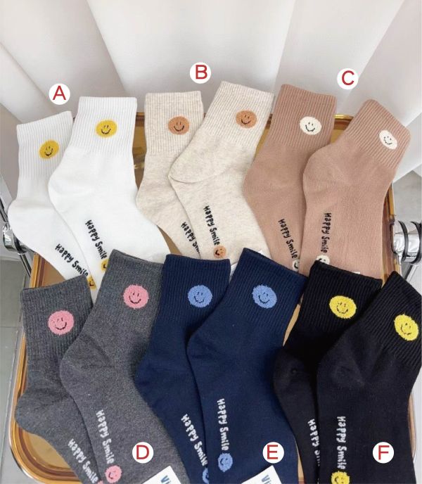 Z in D [ 韓製：經典微笑配色短襪 ] 6色 2510104 ZinD,zind,ZD,zooindrawer,zoo in drawer,抽屜動物園,丹寧,牛仔外套,外套富翁,洋裝,韓國襪子