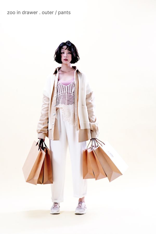 Z in D [ 智希/家蓁穿著款：自訂款！針織拼接奶茶襯衫外套 ] 奶茶卡其 2504111m (shihslica) ZinD,zind,ZD,zooindrawer,zoo in drawer,抽屜動物園,丹寧,牛仔外套,外套富翁,洋裝,韓國襪子,年終慶,雙11,雙12,黑五,週年慶,合購價,自訂款